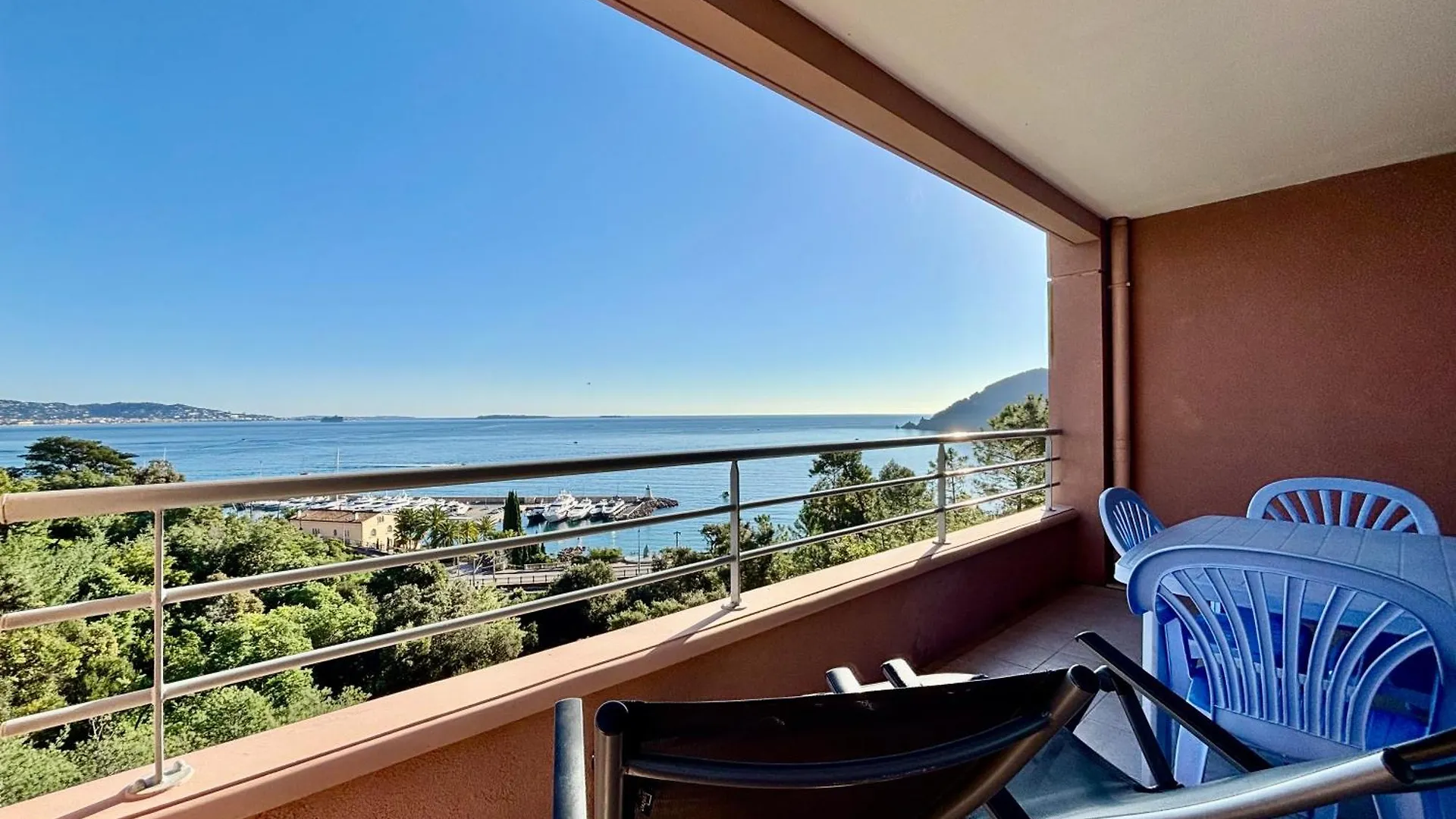 Magnifiques Appartements Vue Mer Panoramique Theoule-sur-Mer