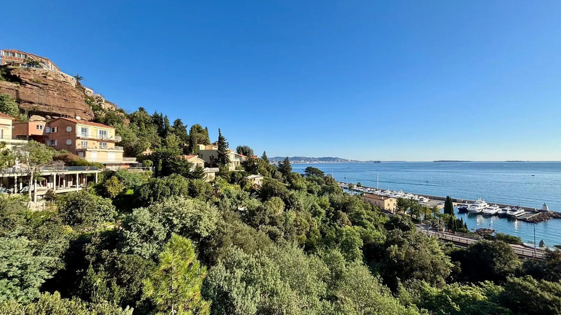Holiday home Magnifiques Appartements Vue Mer Panoramique Theoule-sur-Mer France